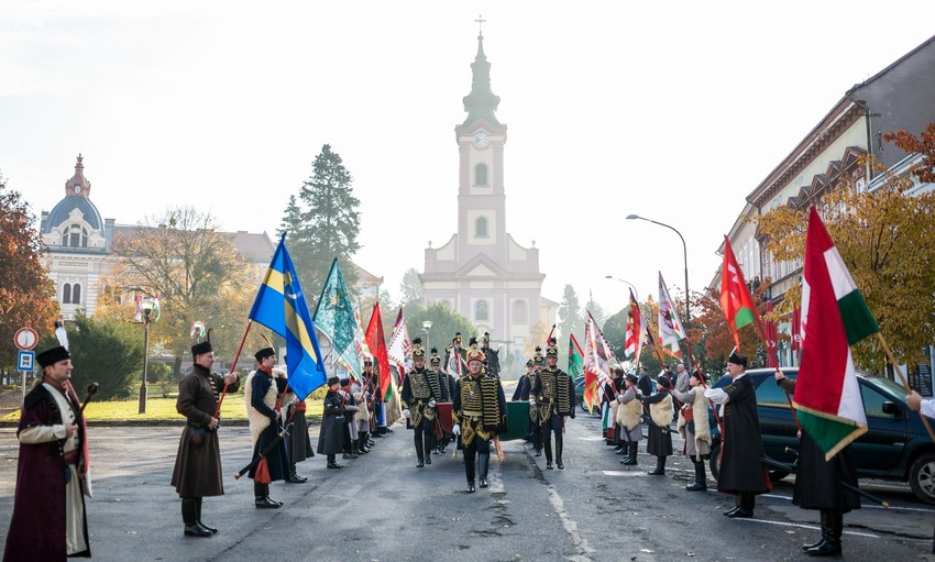 Október 23. Kiemelő fotó - Október 23.